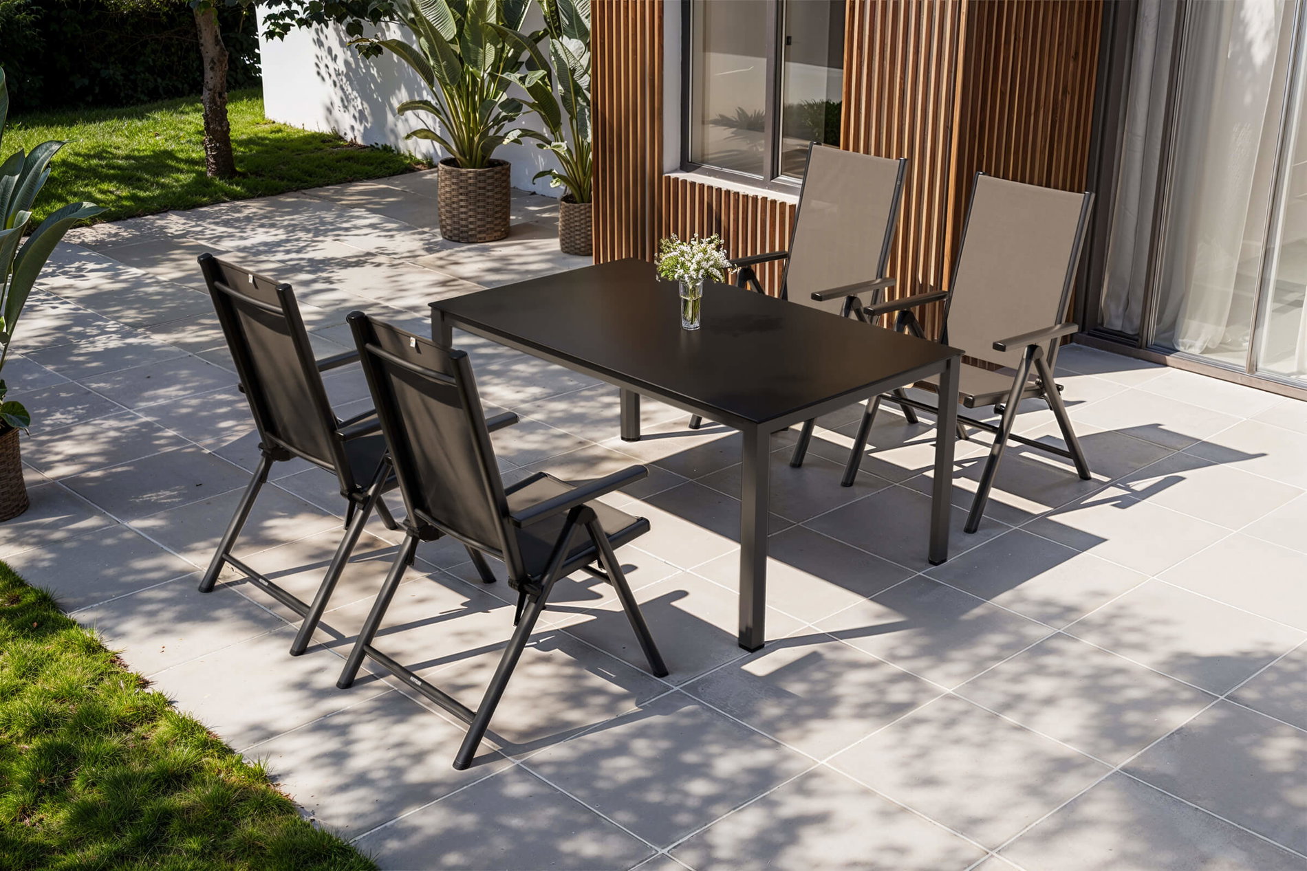 KETTLER BasicPlus Pro Garten-Essgruppe, anthrazit/silber, Alu/Textilene, 160 x 95 cm, 4 Klappstühle