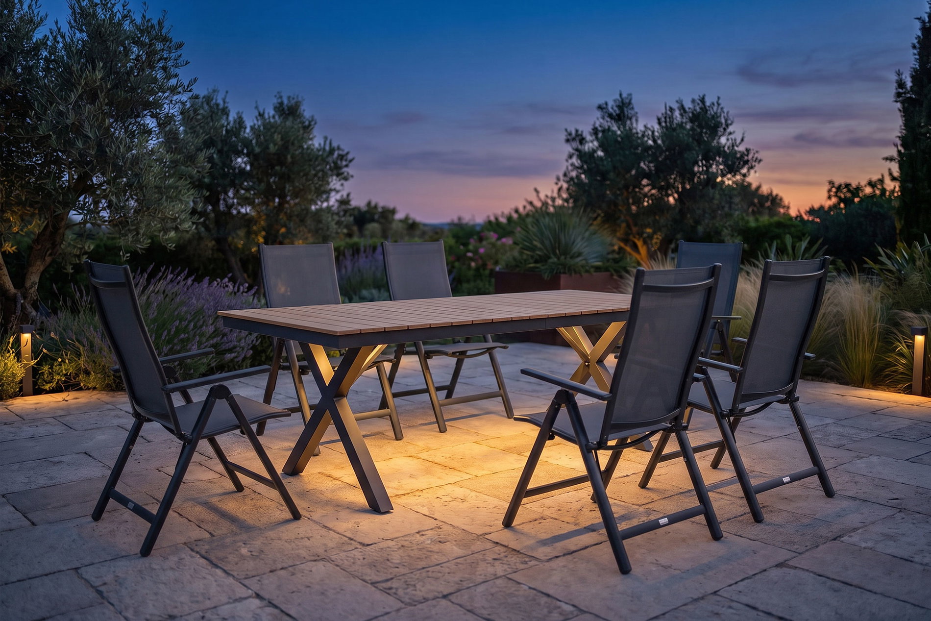 OUTFLEXX Luminara Garten-Essgruppe, anthrazit matt/natur, Alu / Holzimitat, 240 x 100 cm, 6 Klappstühle, Tischplatte mit LED-Beleuchtung